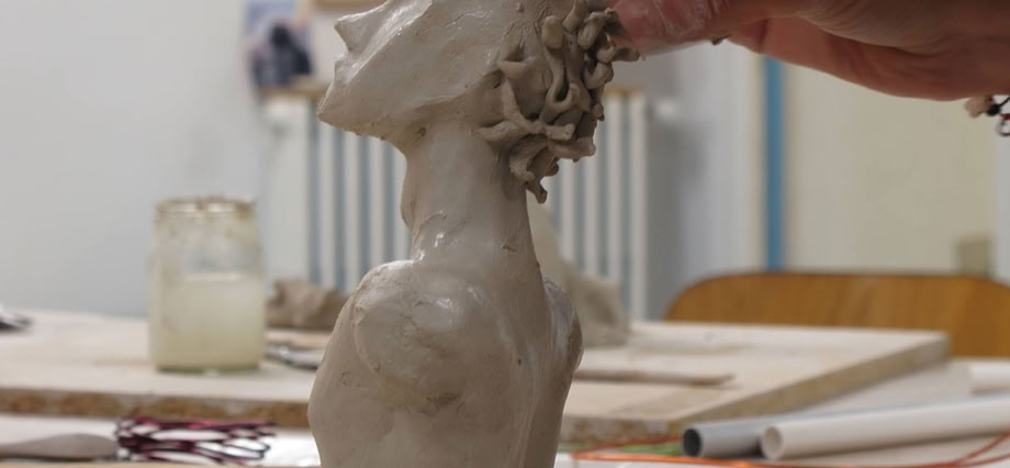 Atelier de sculpture et modelage à Delémont Jura. Atelier Tcheskiss