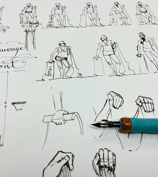Croquis en noir et blanc de personnages et de mains, avec un stylo plume bleu posé sur le papier.