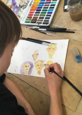 Atelier de dessin pour enfants. Atelier Tcheskiss Delémont Jura