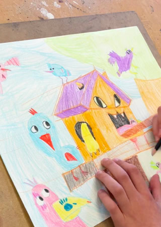 Atelier de dessin pour enfants. Atelier Tcheskiss Delémont Jura