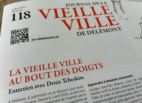 Main au travail dans l’atelier de création
