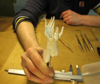 Atelier Tcheskiss. Cours de sculpture et modelage pour enfants et adultes. Delémont Jura